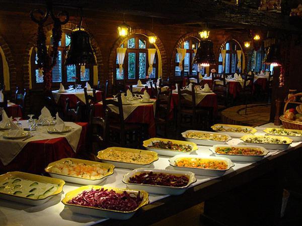 Hotel Restaurant Bujtina E Gjelit Tiranë Eksteriør bilde