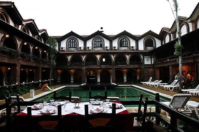 Hotel Restaurant Bujtina E Gjelit Tiranë Eksteriør bilde