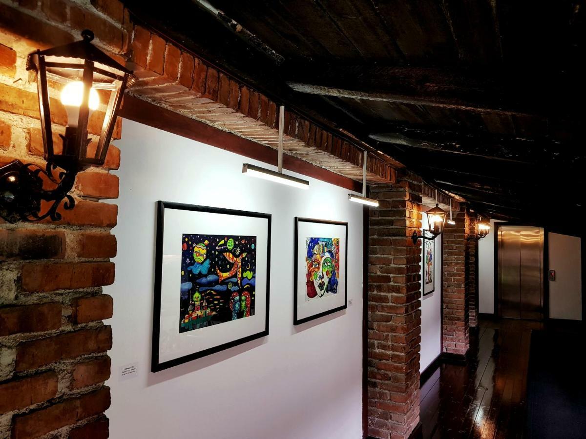 Hotel Restaurant Bujtina E Gjelit Tiranë Eksteriør bilde